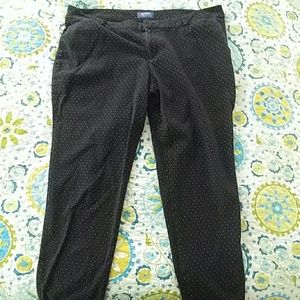Old Navy Mid Rise Pixie Pants